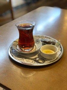 Çay- turecka herbata. Kliknij, aby powiększyć zdjęcie.
